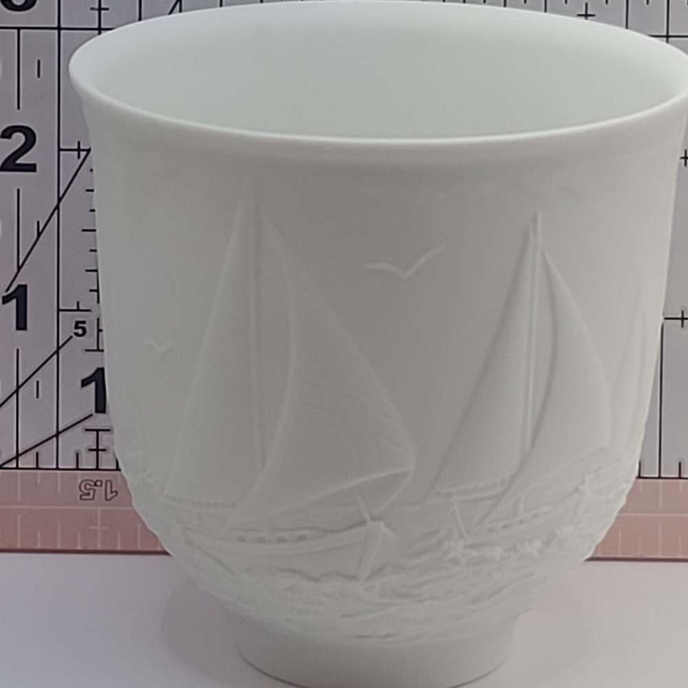 Lladro Spain Collectors Society Regatta 1997 Sailing The Seas Candle Holder 3.5"